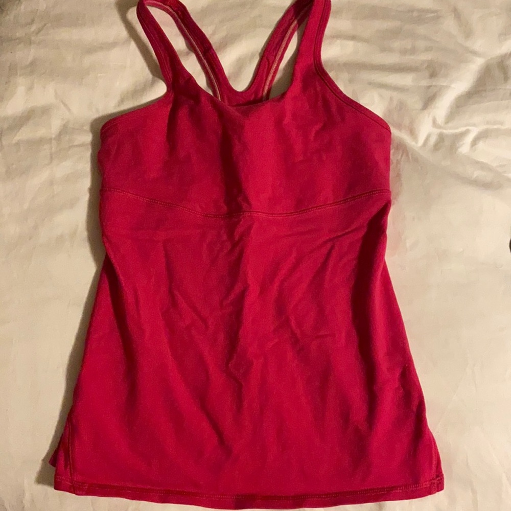 Lululemon pink tank